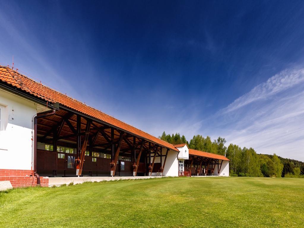 Cihelny Golf & Wellness Resort Karlovy Vary Exterior photo