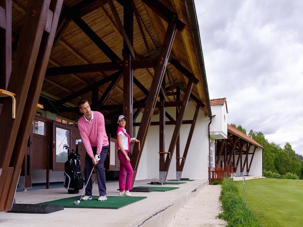 Cihelny Golf & Wellness Resort Karlovy Vary Exterior photo