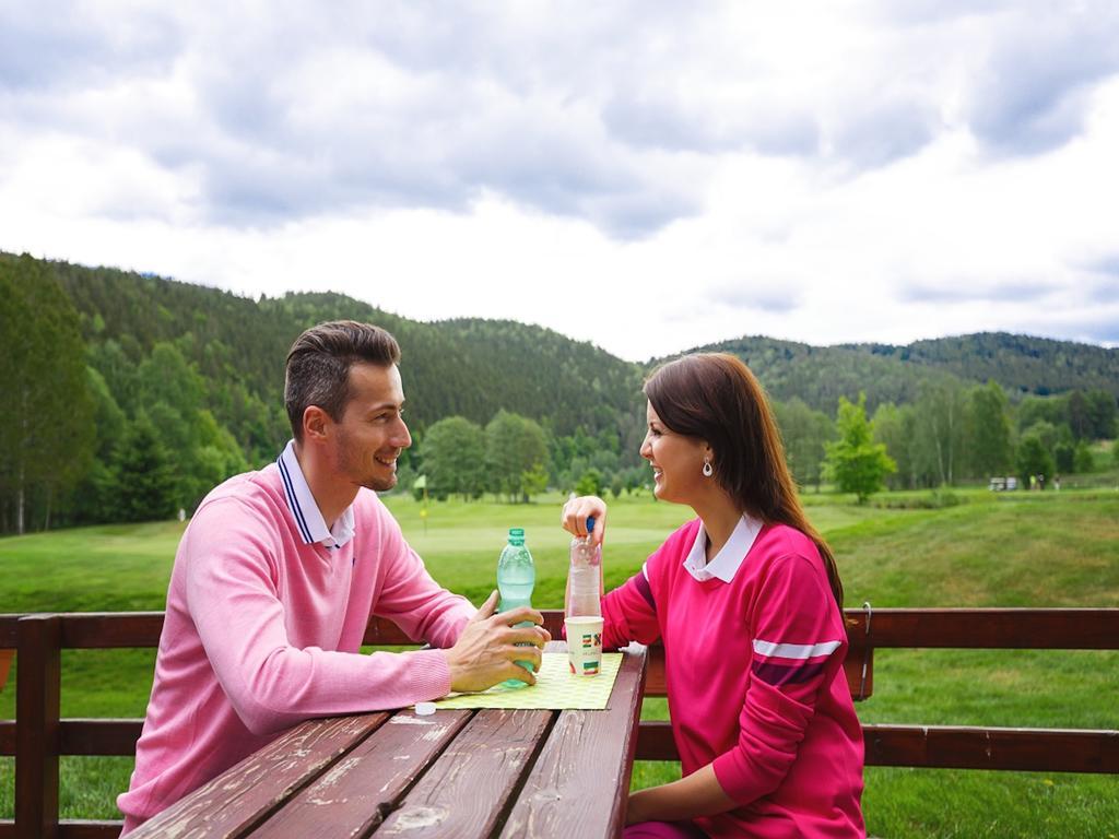 Cihelny Golf & Wellness Resort Karlovy Vary Exterior photo